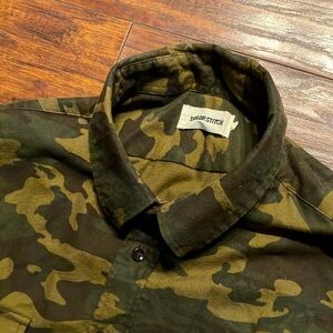 Taylor Stitch men’s Yosemite Shirt in Camo, size 42/XL, GREAT condition